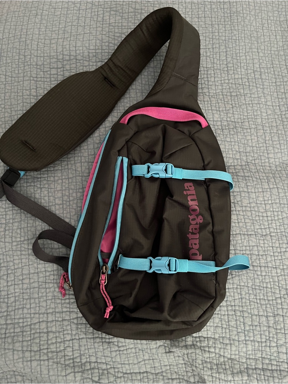 Patagonia Black Sling Crossbody Bag with Pink & Blue Accents